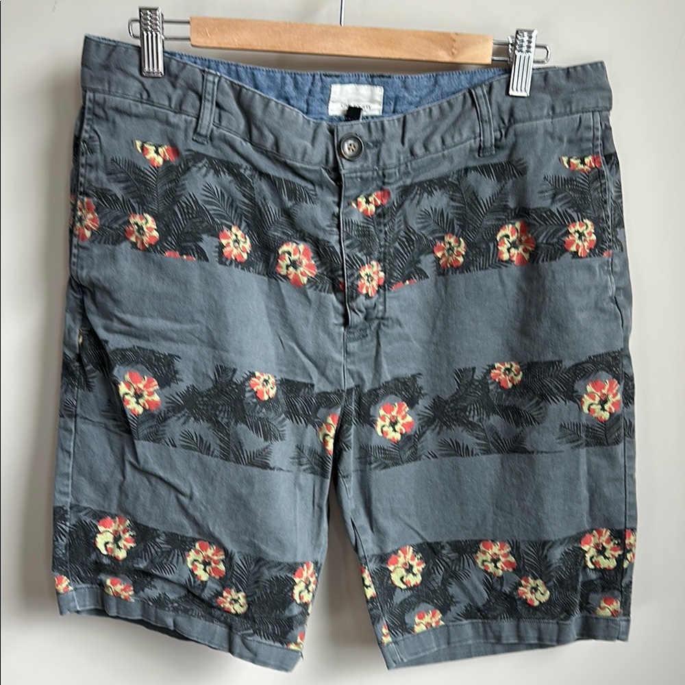 Gray Civil Society Shorts with Tropical Floral Design